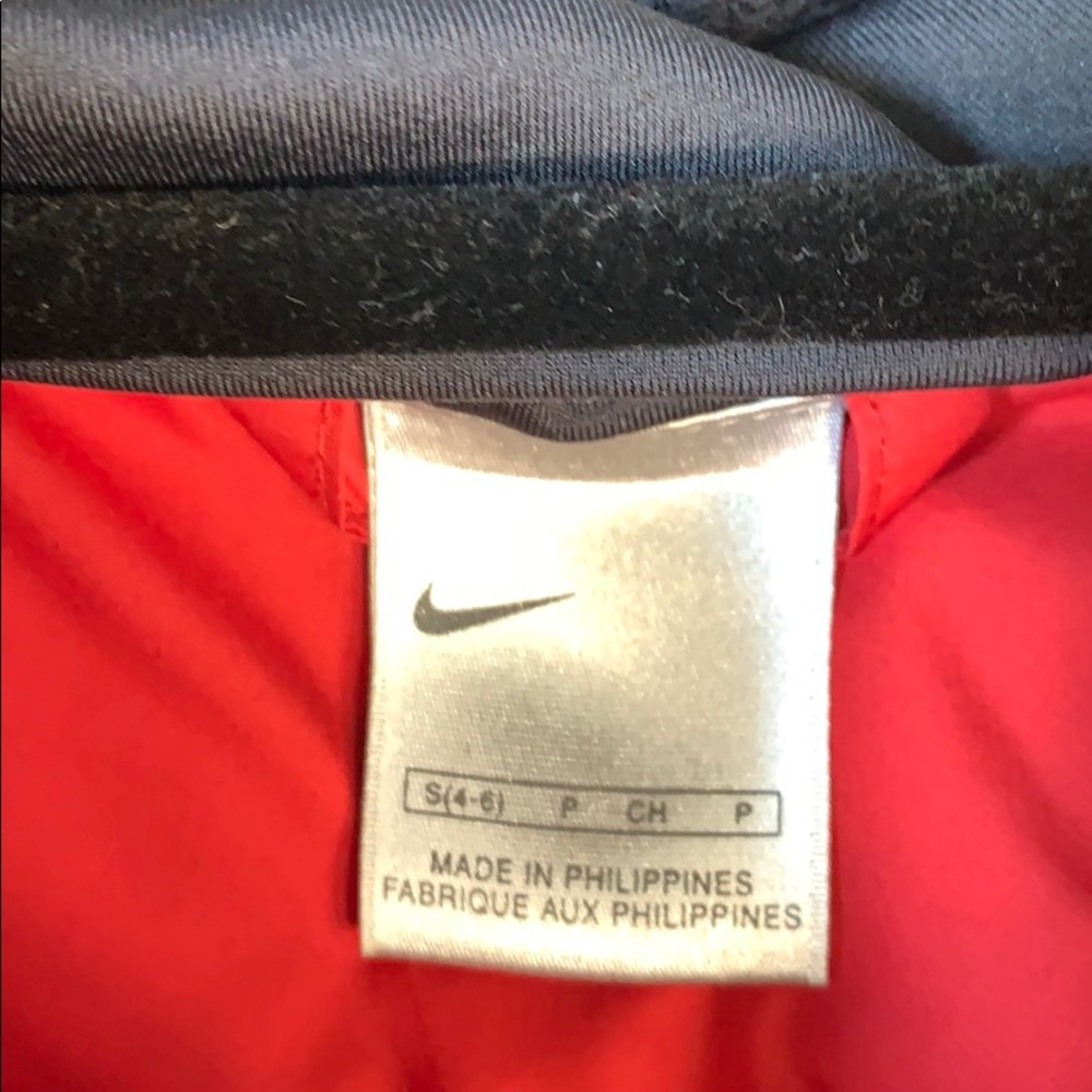 Nike jacket - Picture 3 of 3